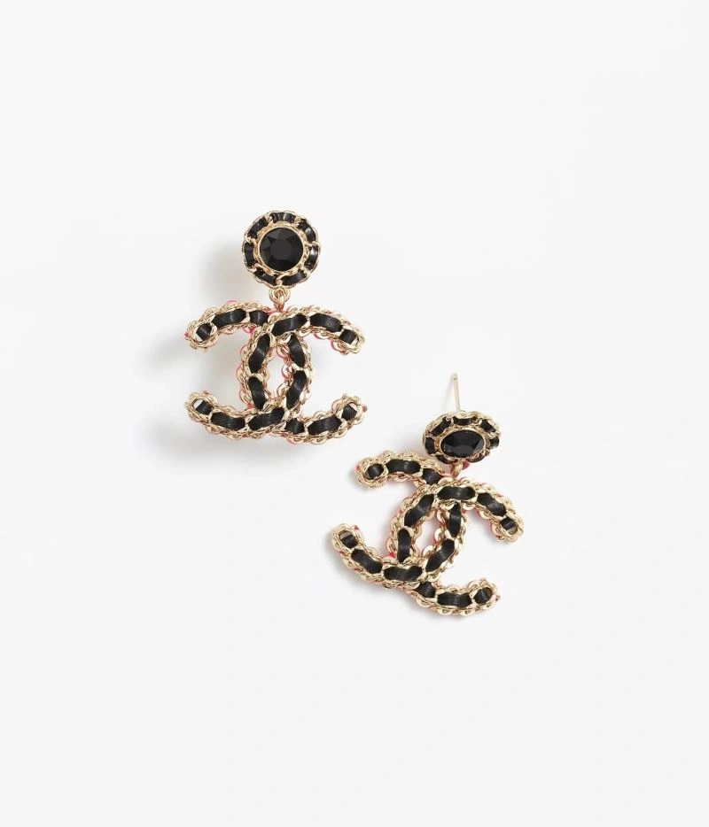 Elegant Chanel Earrings 227839