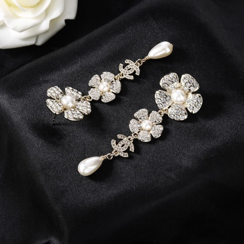 Chanel Earrings Trendy 227837