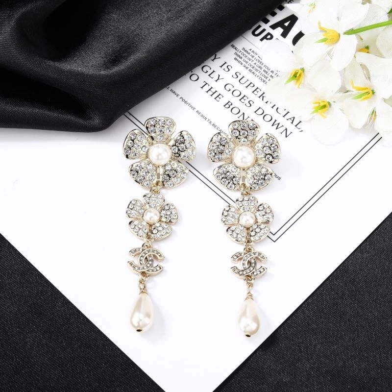 Chanel Earrings Trendy 227837