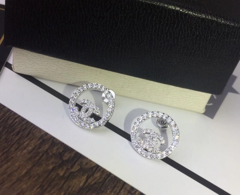 Lightweight Chanel Earrings 227971
