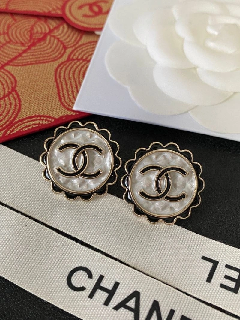Reliable Chanel Earrings 227865