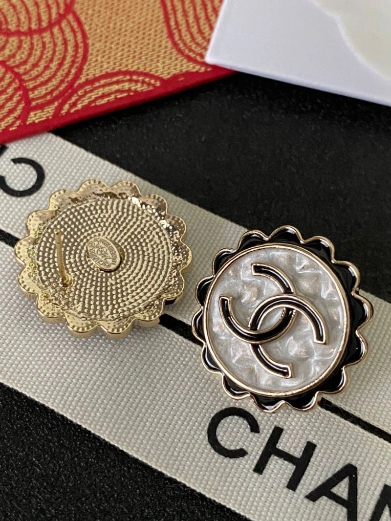Reliable Chanel Earrings 227865