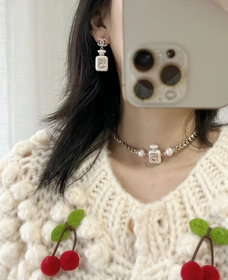 Flexible Chanel Earrings 227820