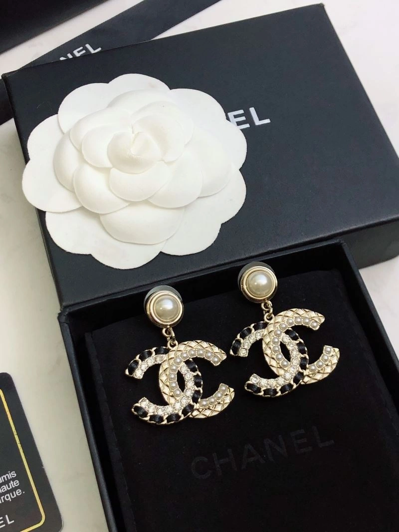 Chanel Earrings Lightweight 227849