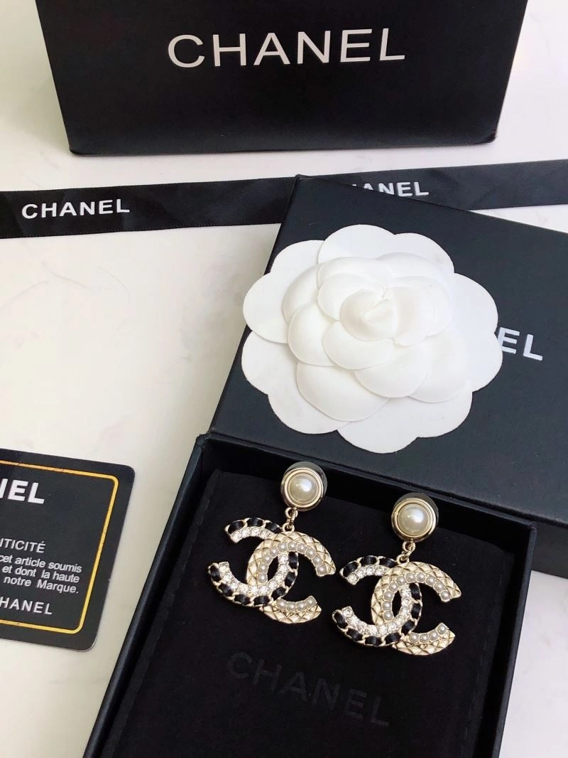 Chanel Earrings Lightweight 227849