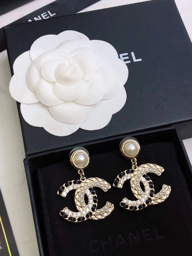Chanel Earrings Lightweight 227849