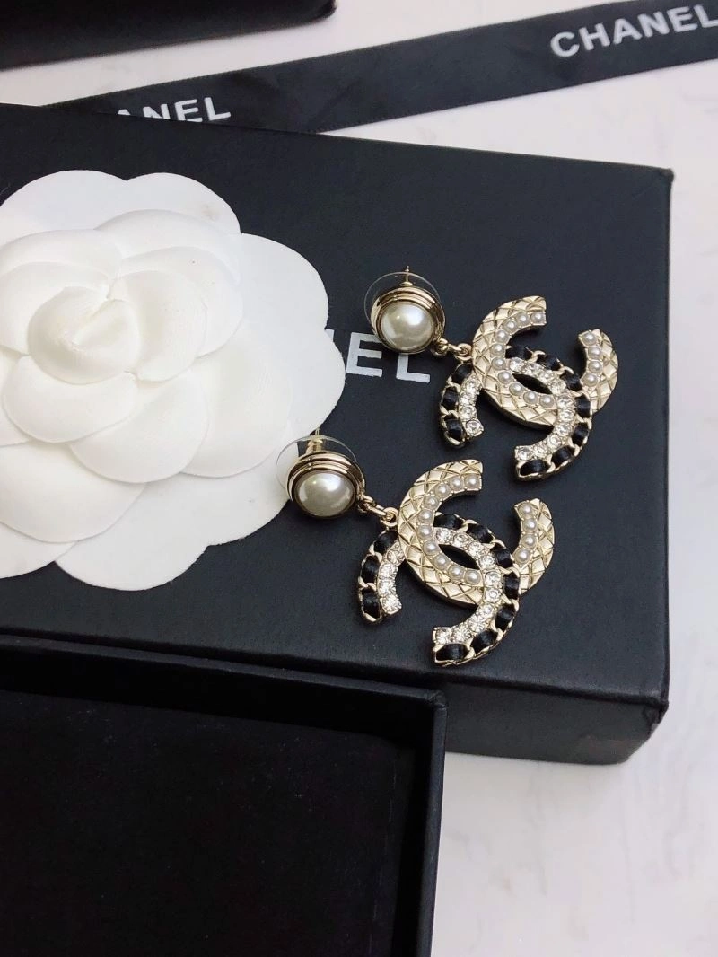 Chanel Earrings Lightweight 227849