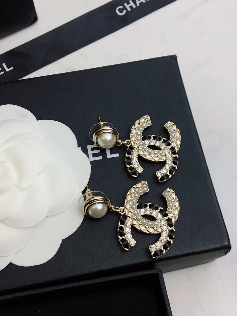 Chanel Earrings Lightweight 227849