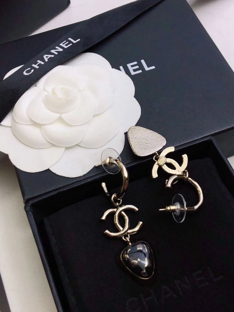 Supportive Chanel Earrings 227811