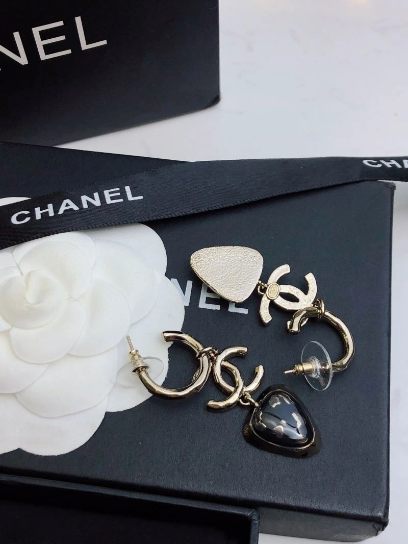 Supportive Chanel Earrings 227811