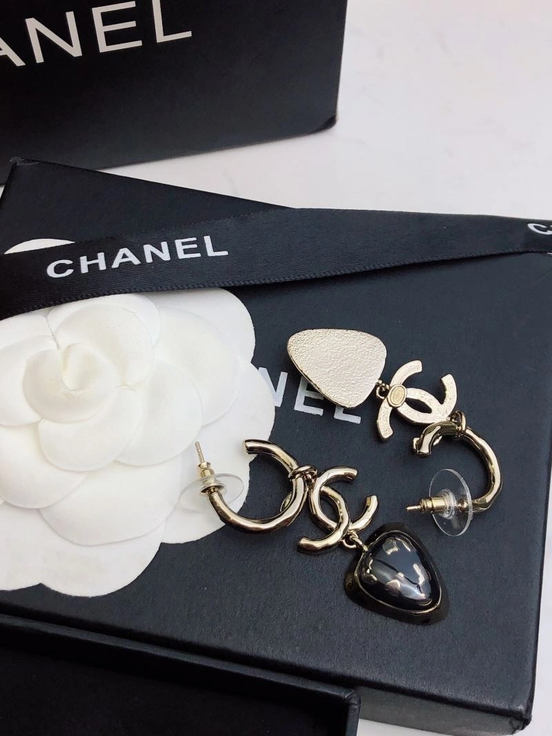 Supportive Chanel Earrings 227811