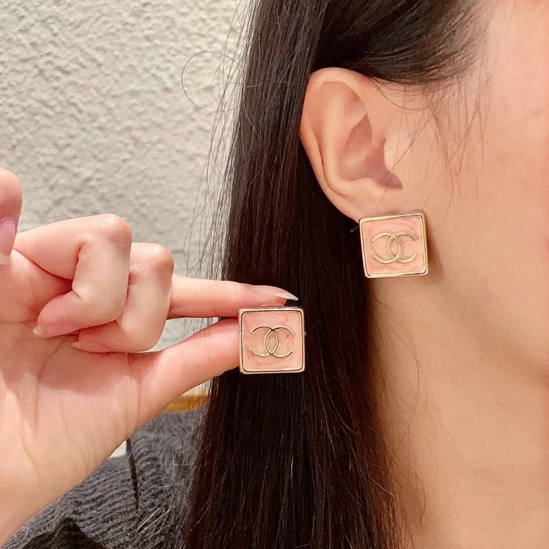 Chanel Earrings Comfortable 227791