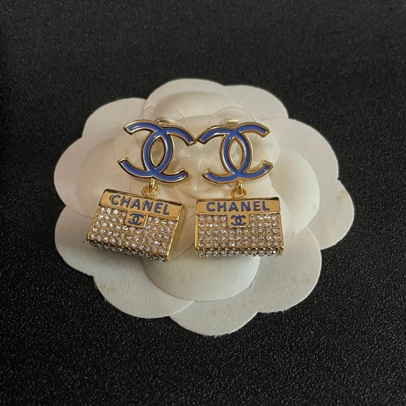 Unique Chanel Earrings 227788
