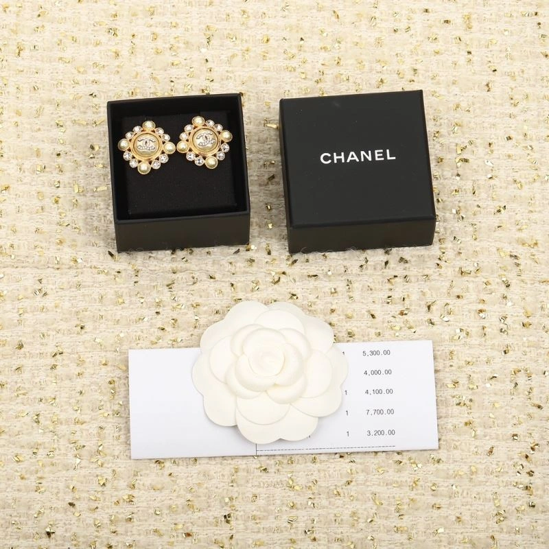 Chanel Earrings Effortless 227804