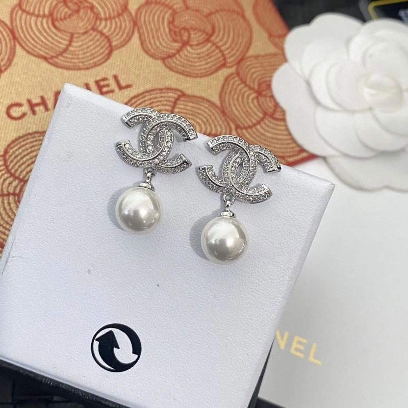 MoistureWicking Chanel Earrings 227787