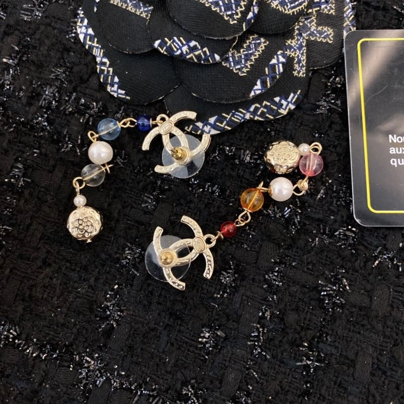 Snug Chanel Earrings 227813