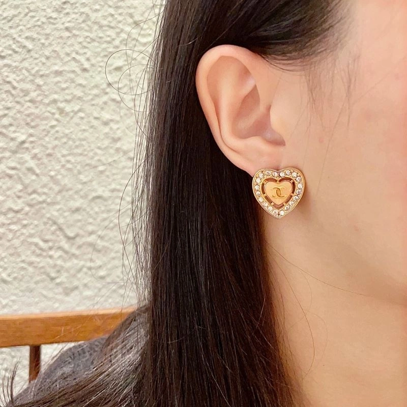 Chanel Earrings Sleek 227807