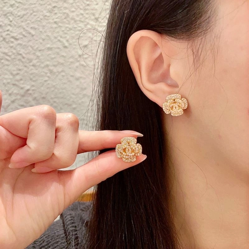Chanel Earrings SoftTouch 227772