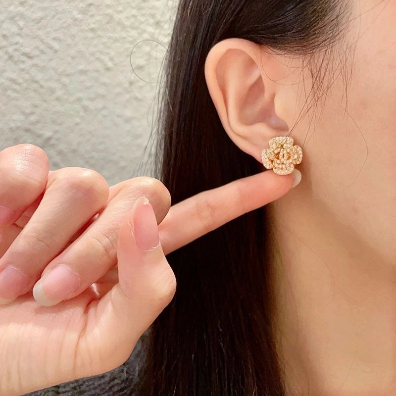 Chanel Earrings SoftTouch 227772
