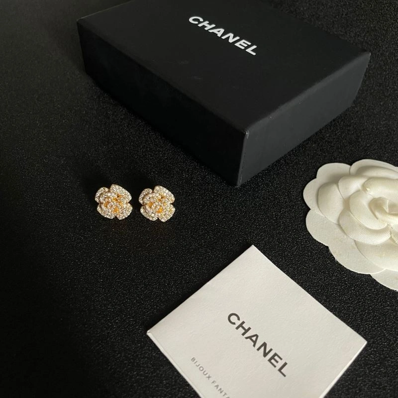 Chanel Earrings SoftTouch 227772