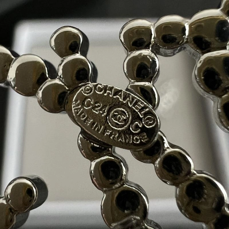 Sophisticated Chanel Earrings 227885