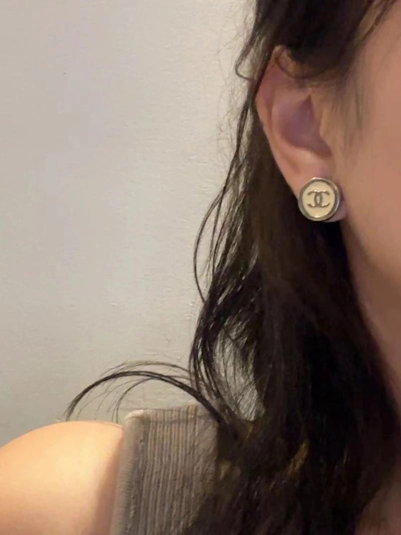 Chanel Earrings WellDesigned 227754
