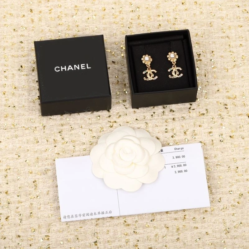 Chanel Earrings Trendsetting 227740