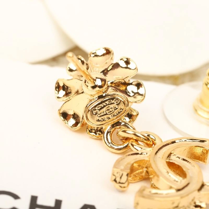Chanel Earrings Trendsetting 227740