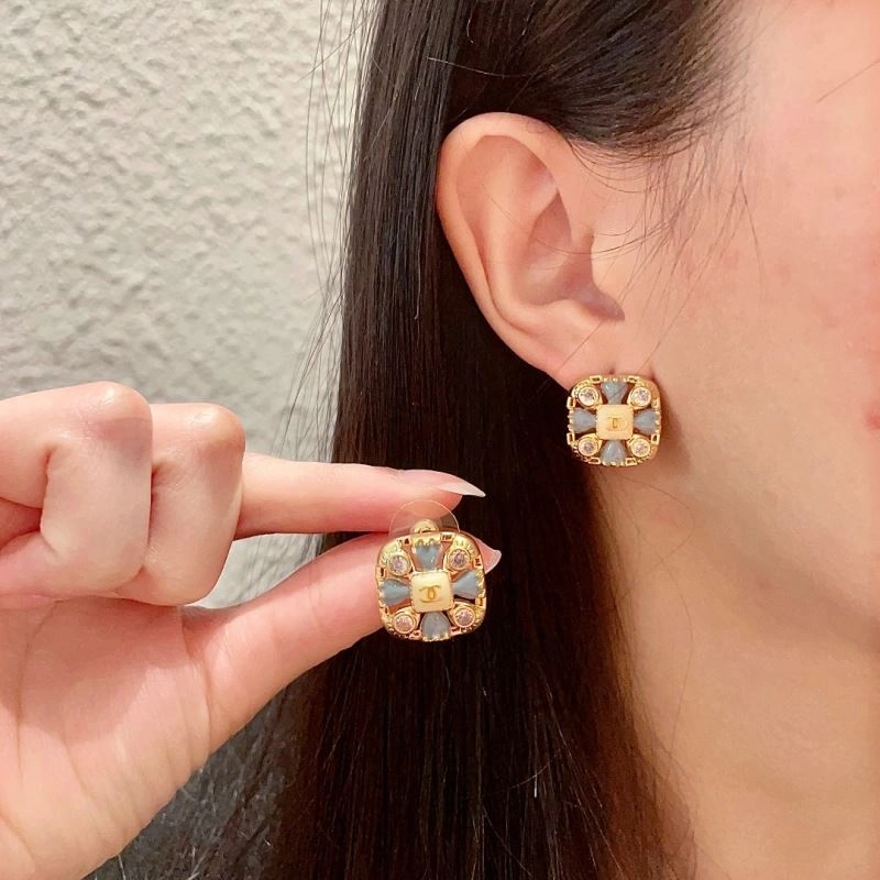 Chanel Earrings Unisex 227747