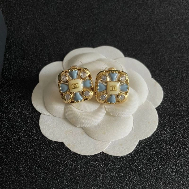 Chanel Earrings Unisex 227747
