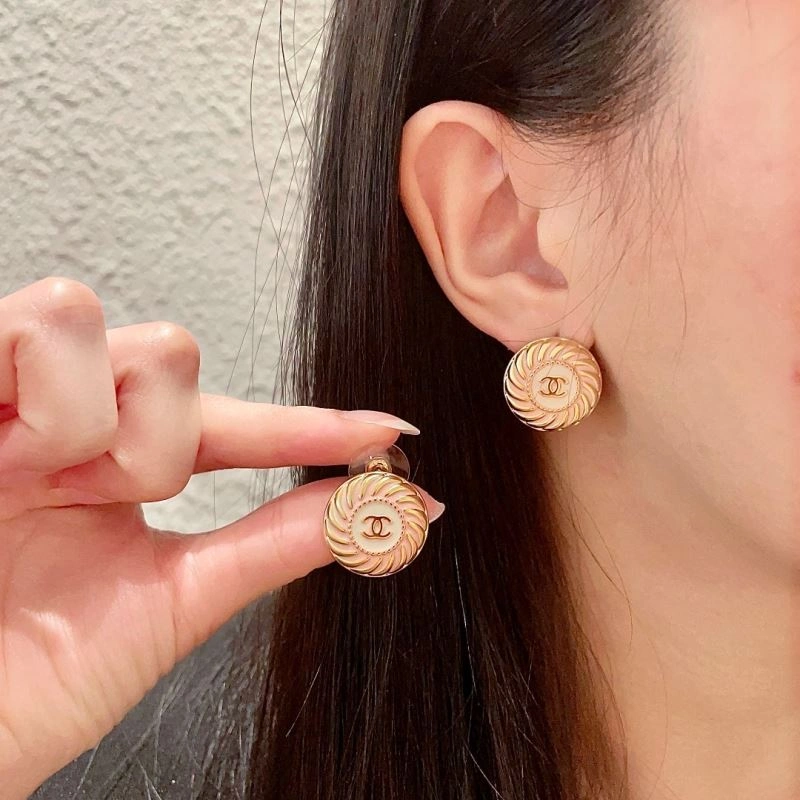 Chanel Earrings Affordable 227741