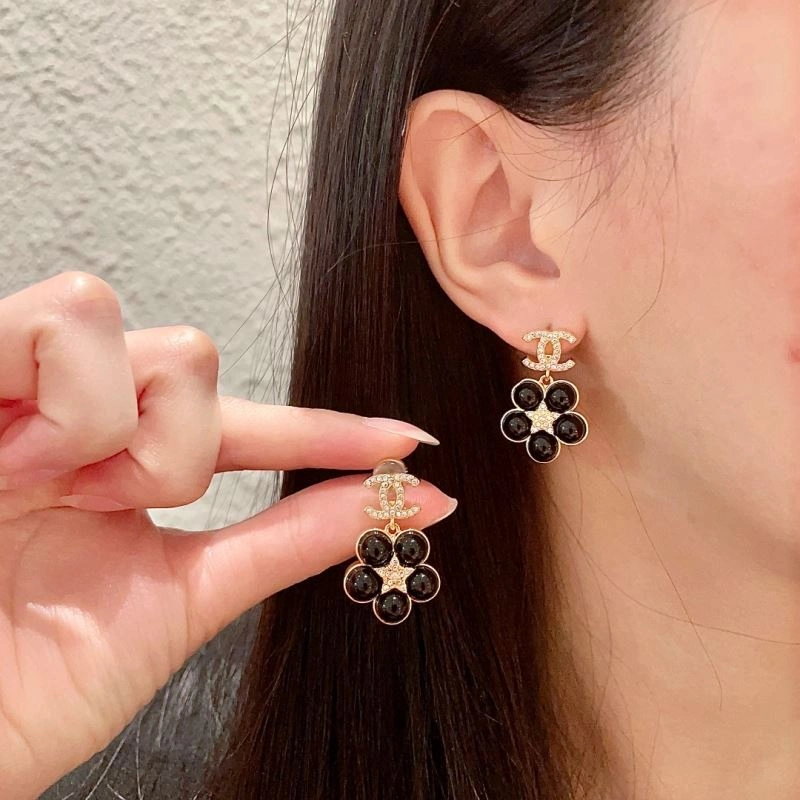 Vibrant Chanel Earrings 227734
