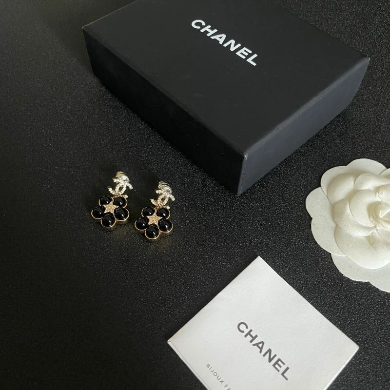 Vibrant Chanel Earrings 227734