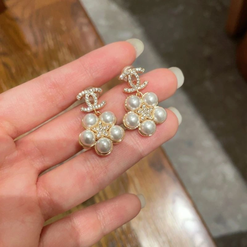 Seasonal Chanel Earrings 227735
