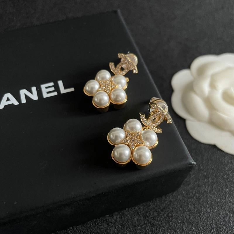 Seasonal Chanel Earrings 227735