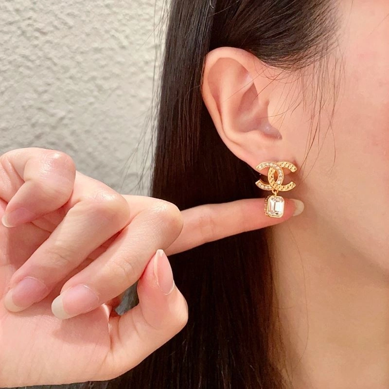 Bright Chanel Earrings 227769