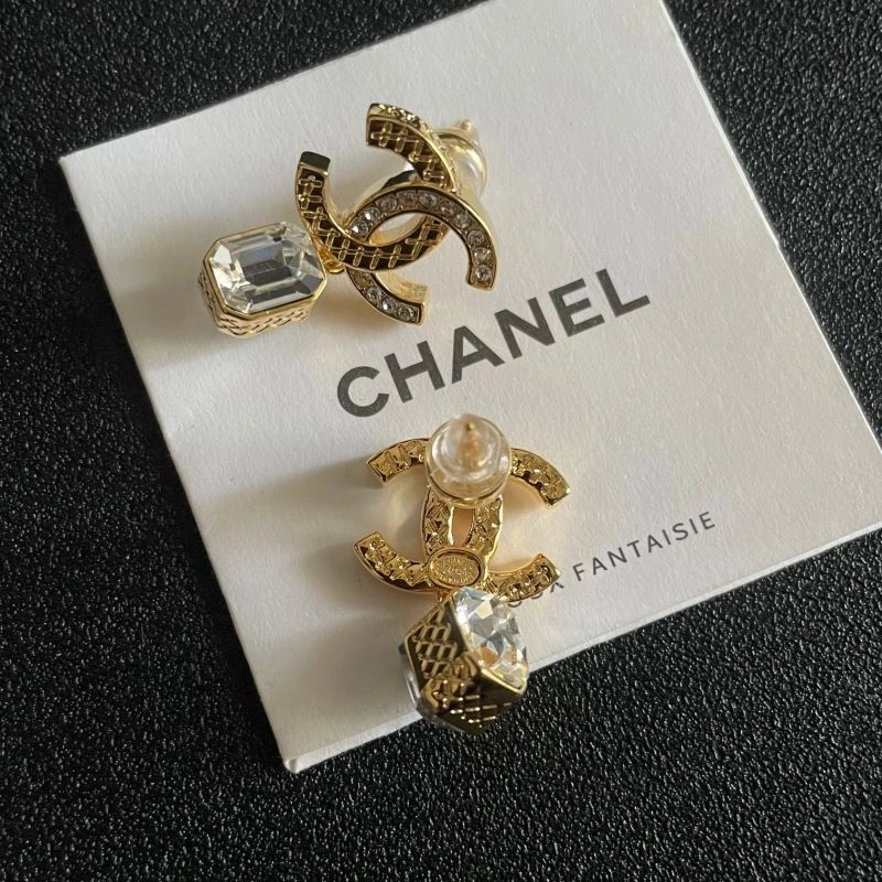 Bright Chanel Earrings 227769
