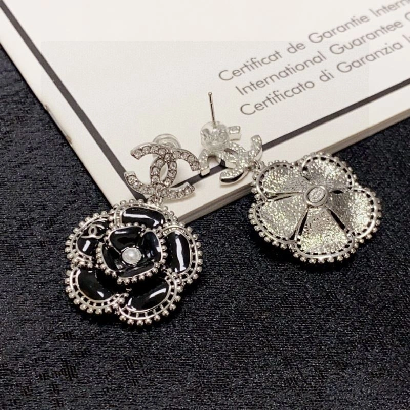 Chanel Earrings Cozy 227759