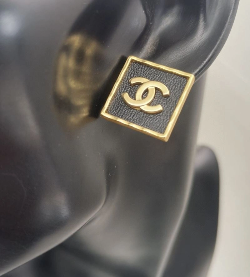 Chanel Earrings Supportive 227720