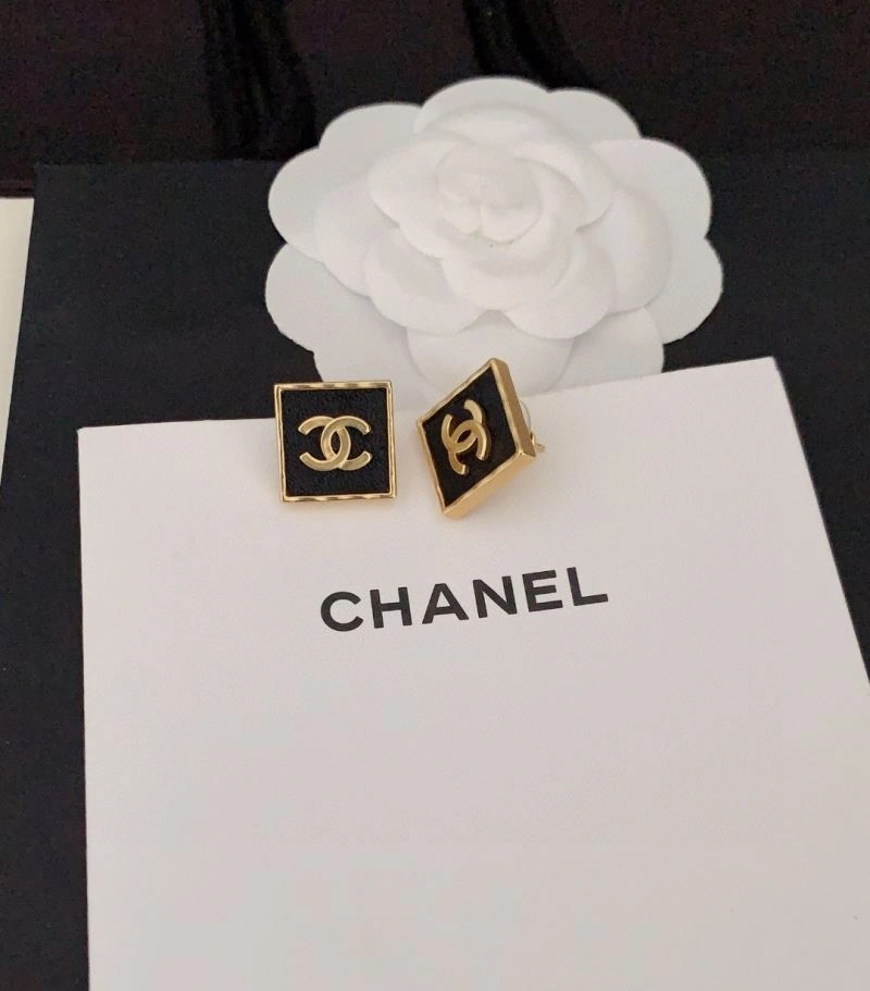 Chanel Earrings Supportive 227720