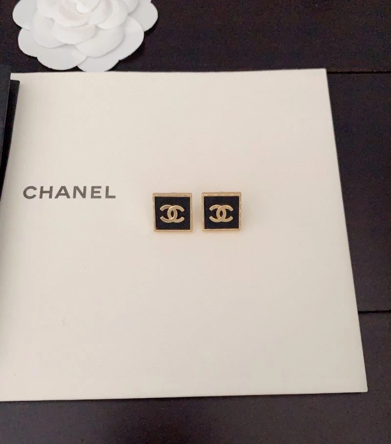 Chanel Earrings Supportive 227720
