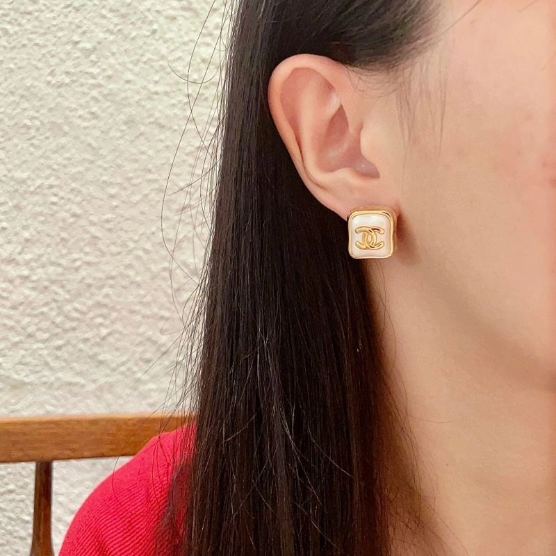 Chanel Earrings Attractive 227746