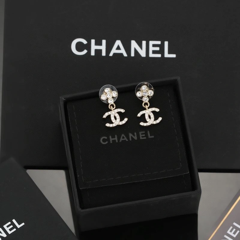 Fashionable Chanel Earrings 227704