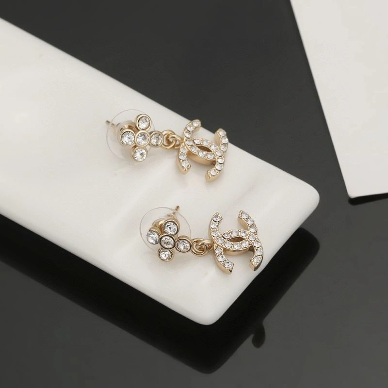 Fashionable Chanel Earrings 227704