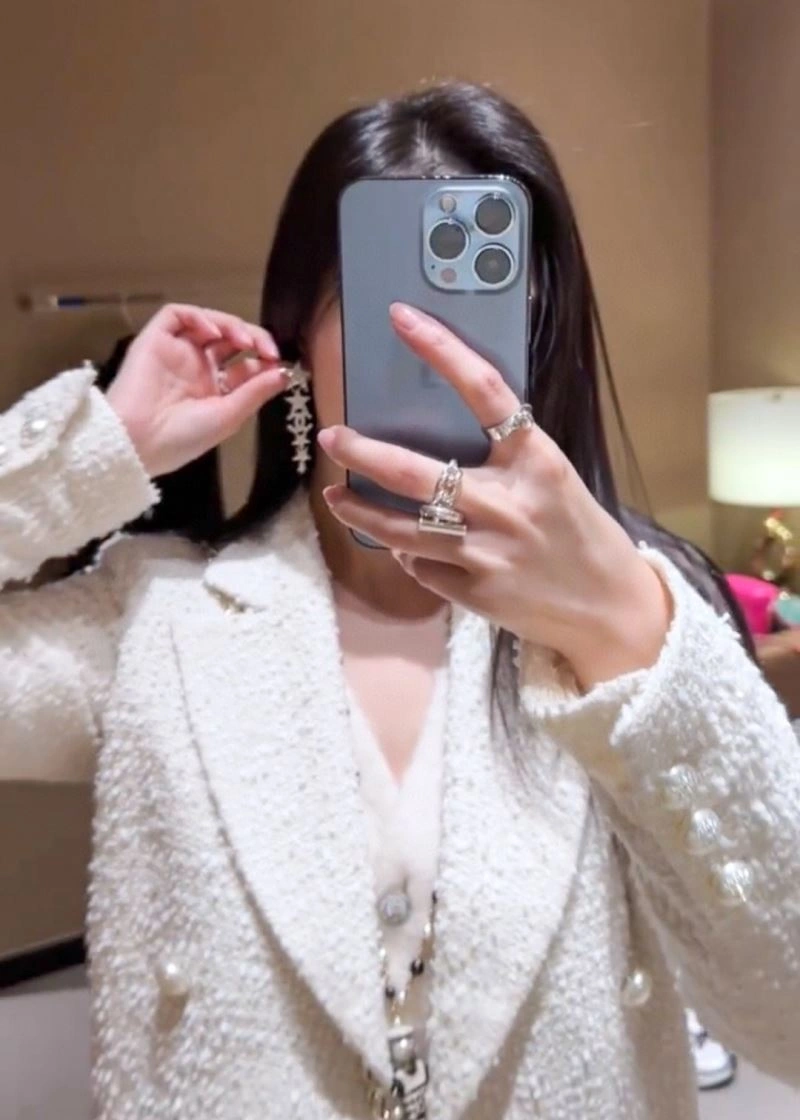 UrbanStyle Chanel Earrings 227706