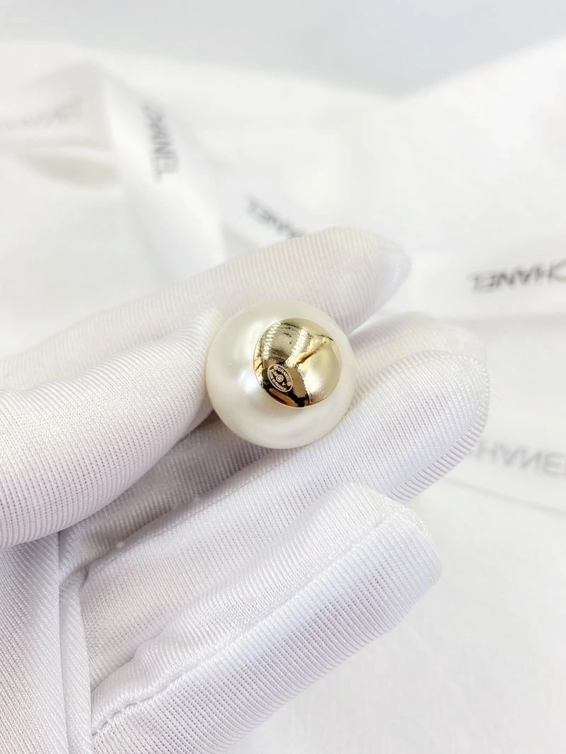 MoistureWicking Chanel Earrings 227686