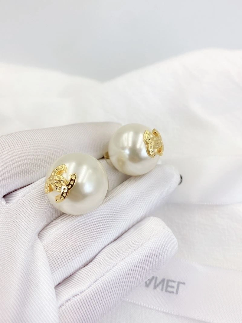 MoistureWicking Chanel Earrings 227686