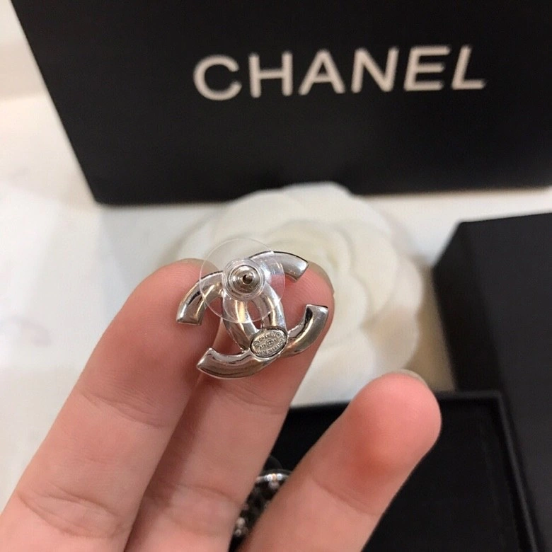 Reliable Chanel Earrings 227677