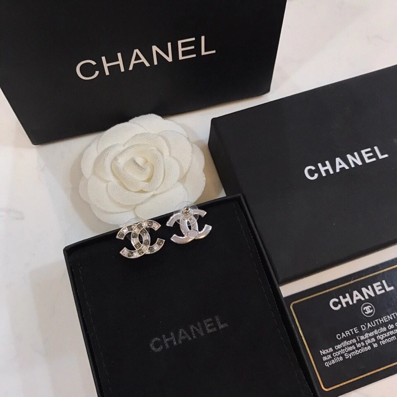 Reliable Chanel Earrings 227677