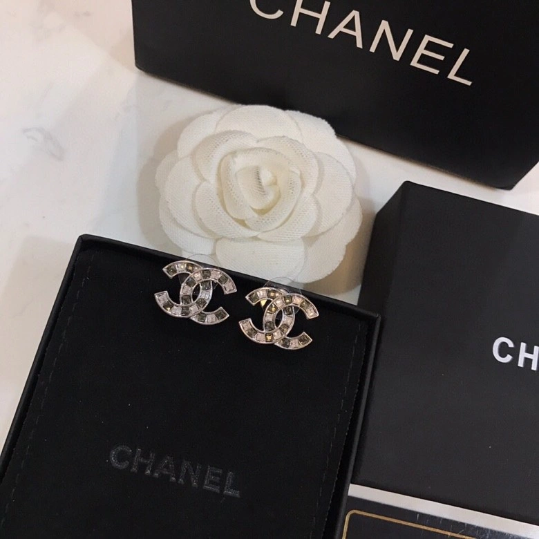 Reliable Chanel Earrings 227677